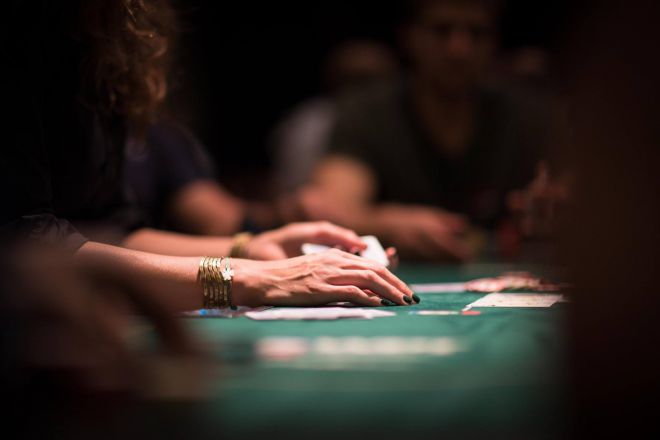 poker4-1024x683@2x